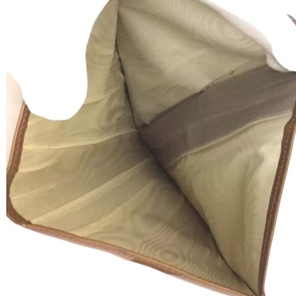 CHANEL: CC Logo Patent Leather Long Bifold Wallet #1328 - Picture 5 of 6